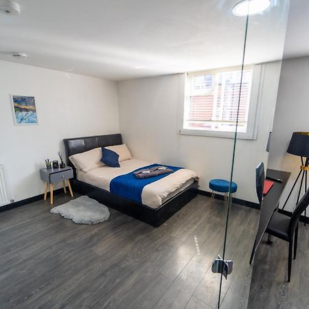 Staysa Equipped Studios Near Qe And Uob In Guesthouse Close To The City! Birmingam Habitación foto