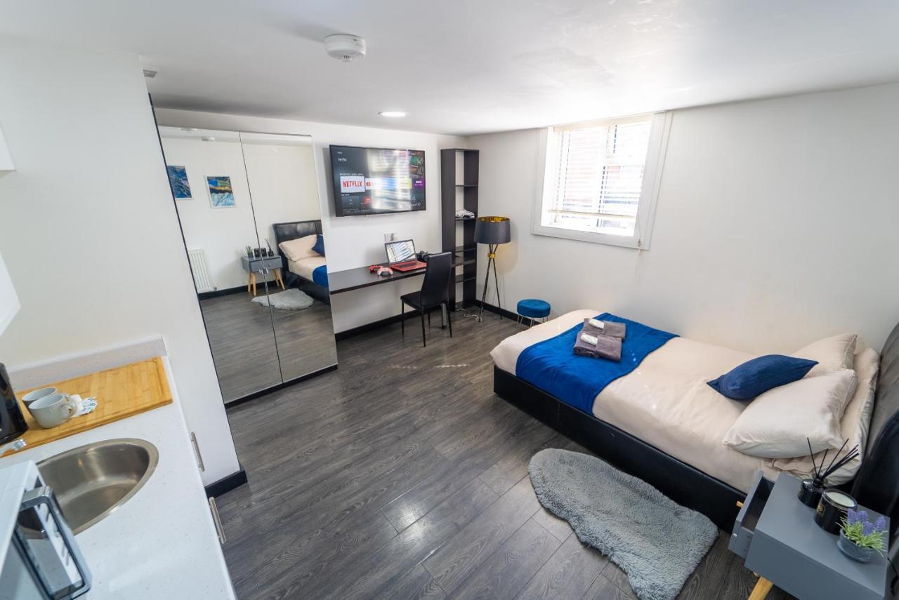Staysa Equipped Studios Near Qe And Uob In Guesthouse Close To The City! Birmingam Exterior foto