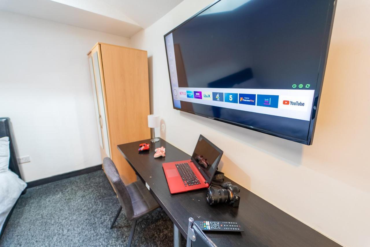 Staysa Equipped Studios Near Qe And Uob In Guesthouse Close To The City! Birmingam Habitación foto