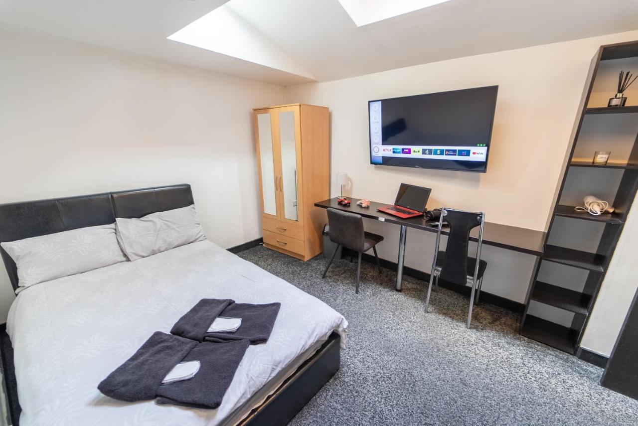 Staysa Equipped Studios Near Qe And Uob In Guesthouse Close To The City! Birmingam Habitación foto