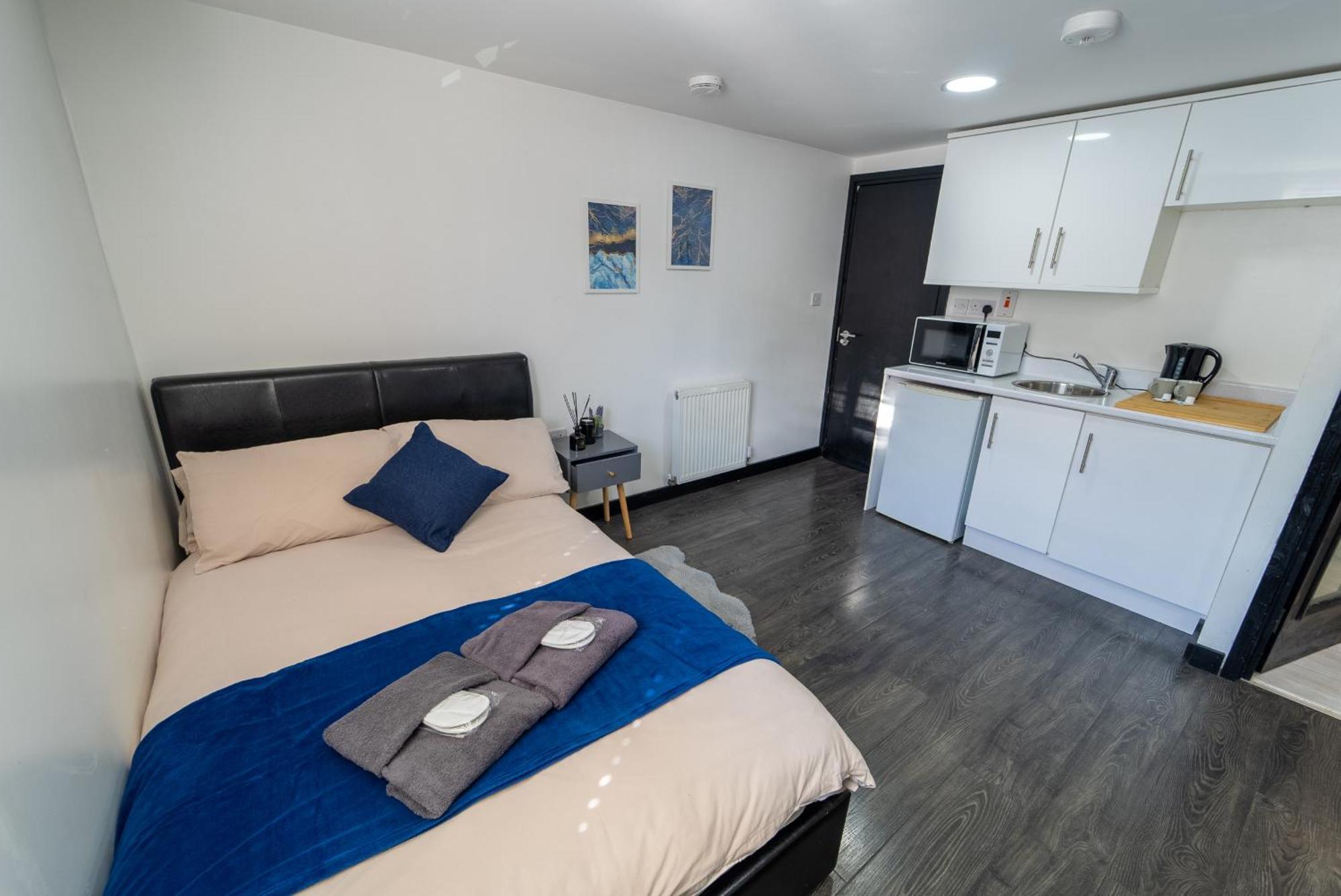 Staysa Equipped Studios Near Qe And Uob In Guesthouse Close To The City! Birmingam Habitación foto