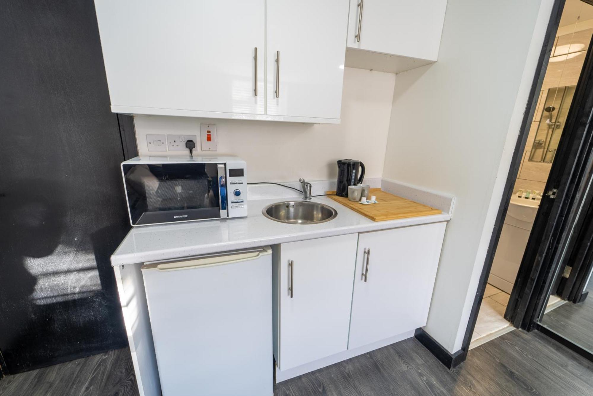 Staysa Equipped Studios Near Qe And Uob In Guesthouse Close To The City! Birmingam Habitación foto