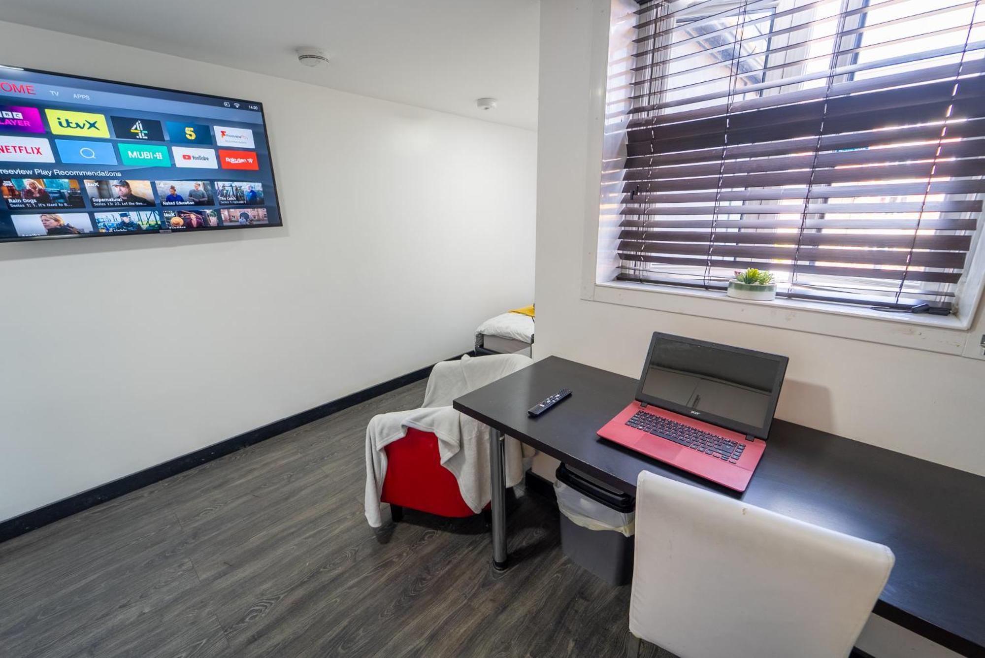 Staysa Equipped Studios Near Qe And Uob In Guesthouse Close To The City! Birmingam Habitación foto