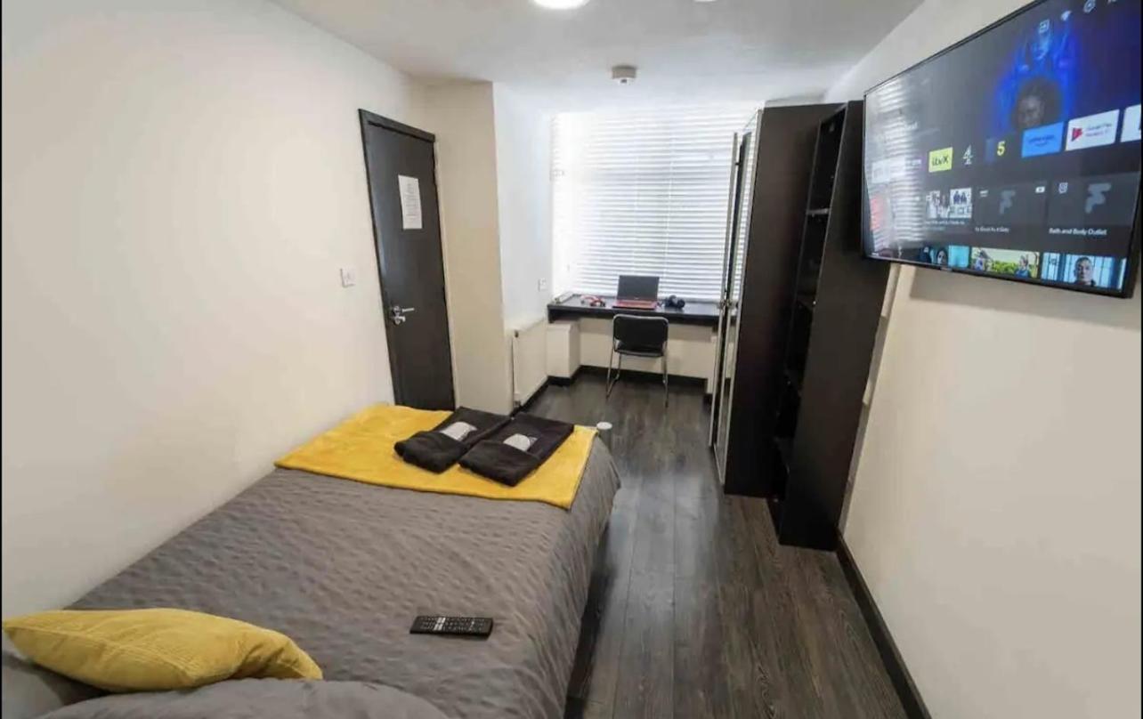 Staysa Equipped Studios Near Qe And Uob In Guesthouse Close To The City! Birmingam Exterior foto
